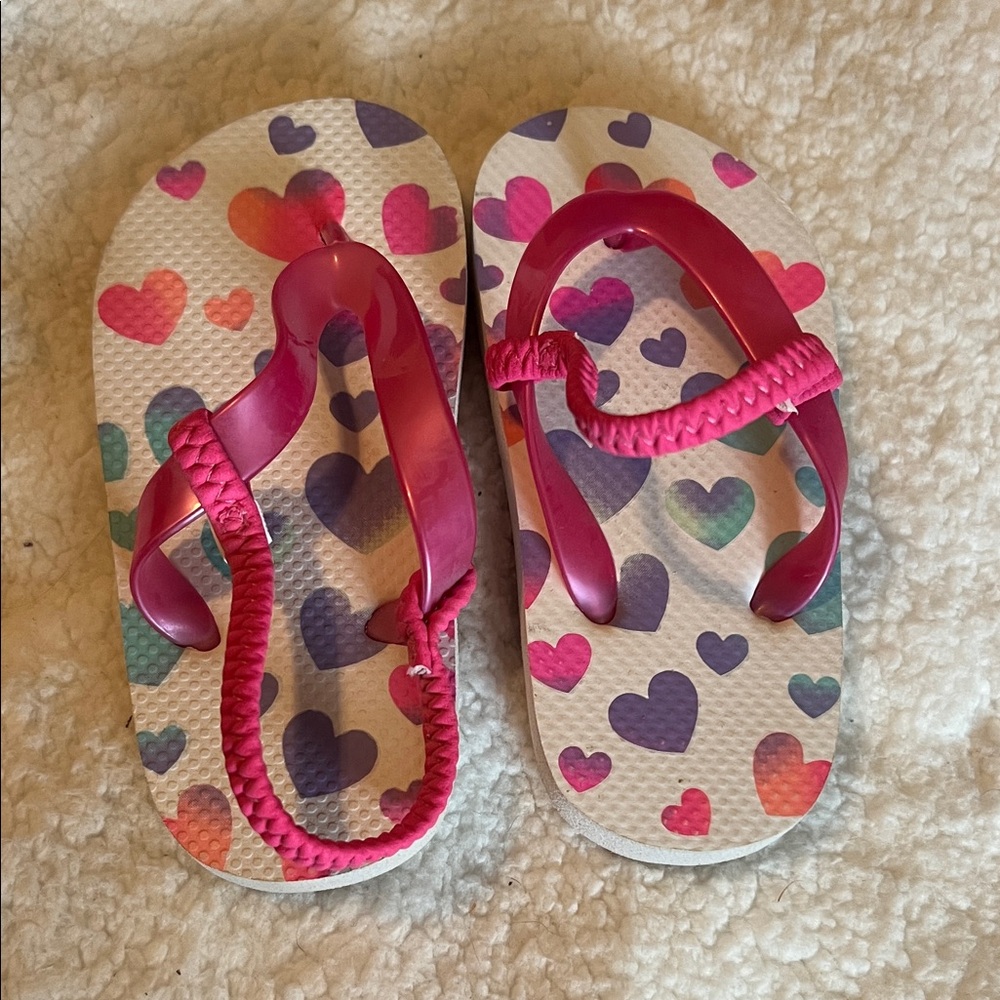 Children’s Place Kids Pink Heart Print Flip Flop Sandals size 8